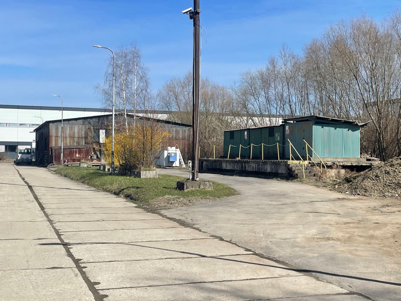 Výrobní areál — foto 3